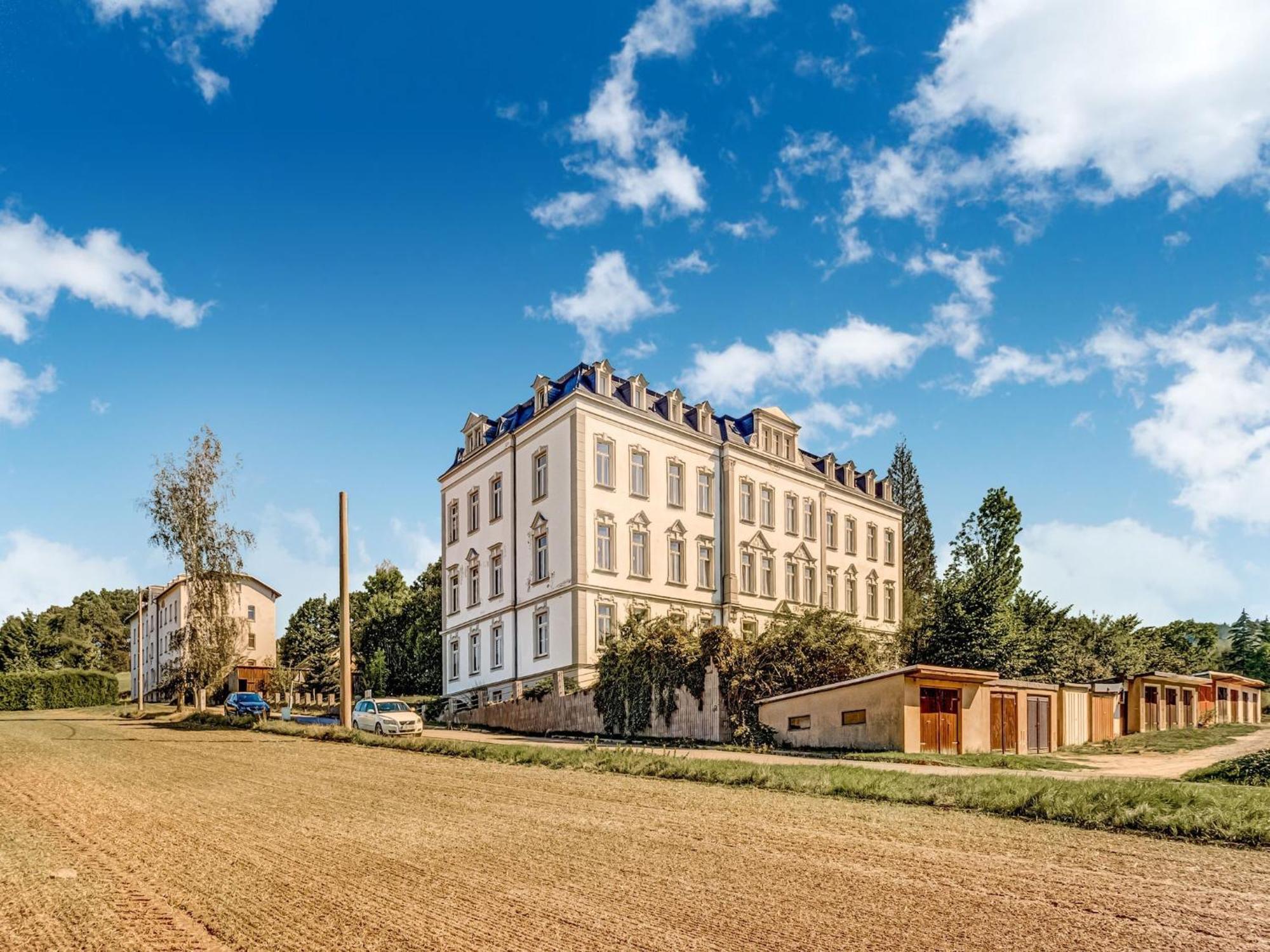 Alluring Villa In Grunhainichen Borstendorf With Garden Leubsdorf Екстериор снимка