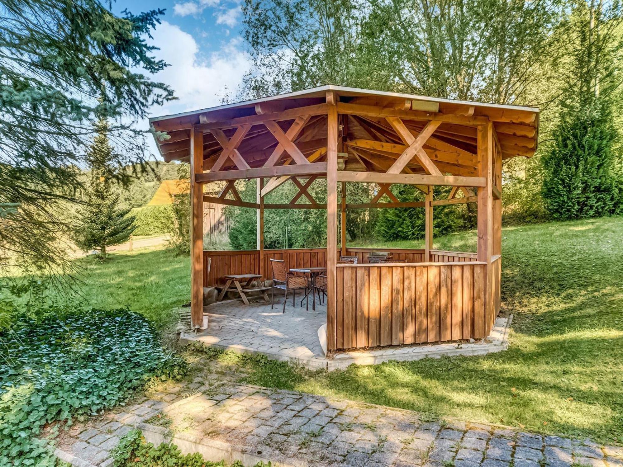 Alluring Villa In Grunhainichen Borstendorf With Garden Leubsdorf Екстериор снимка