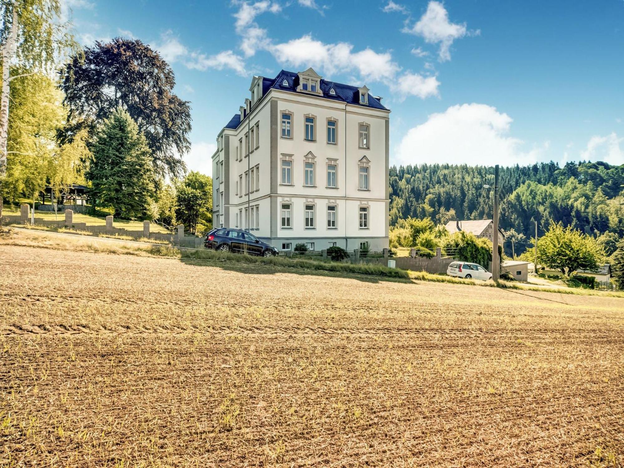 Alluring Villa In Grunhainichen Borstendorf With Garden Leubsdorf Екстериор снимка